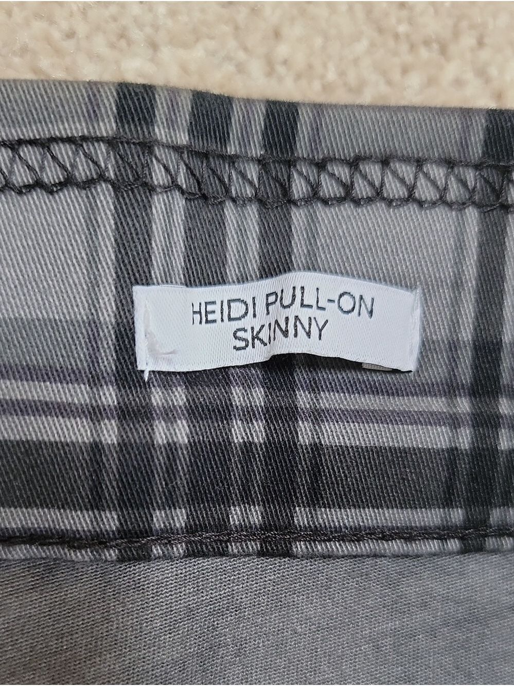 Nine West Heidi Black & Gray Plaid Pull-On Skinny Pants Size 12 NWT - Picture 10 of 15